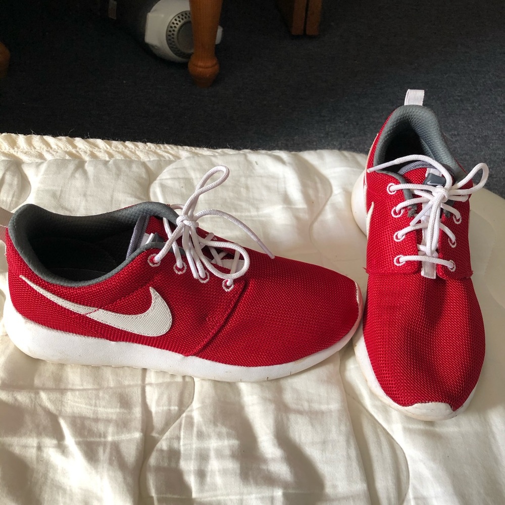 Nike roshes